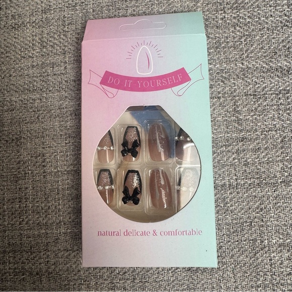 💅 Press On Nails Bundle – Brand New 💅 - Picture 4 of 9